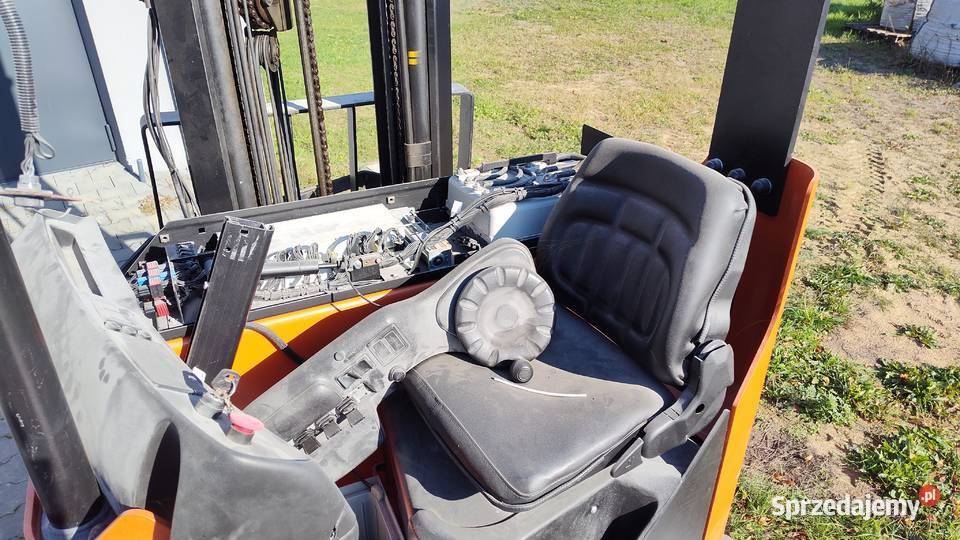 Wózek boczny ReachTruck Toyota BT 7FBRE16 w Toyota Gostynin sprzedam