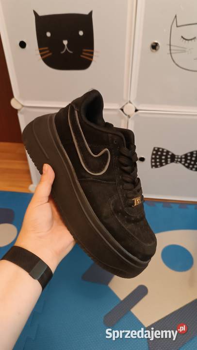 Stylowe czarne sneakersy z miękkiego zamszu 3925 Obuwie sportowe Kraków