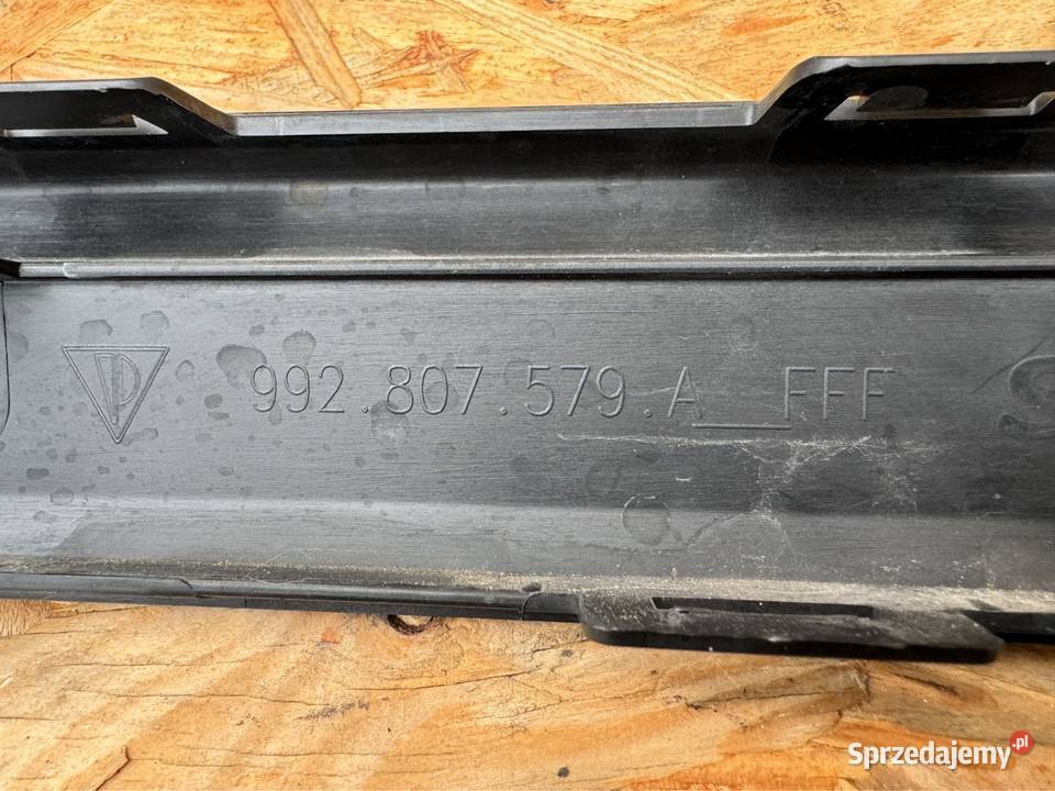 Kratka zderzaka przód Porsche carrera 992 turbo Międzychód
