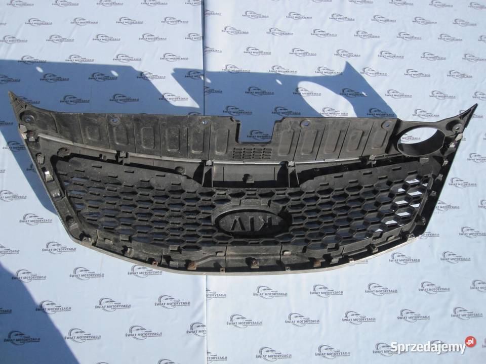 KIA SORENTO II 4x4 10r grill atrapa świętokrzyskie