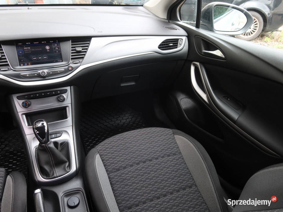 Opel Astra 15 CDTI srebrny Katowice