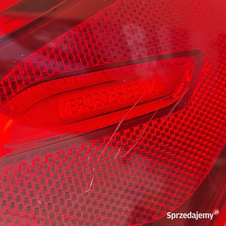 MERCEDES GLC W253 X253 LAMPA TYŁ TYLNA PRAWA Bieleń