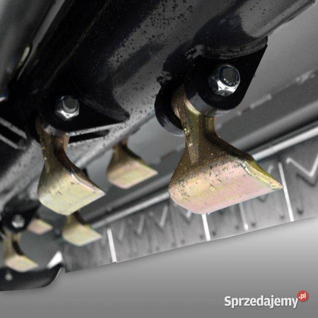 Kosiarka bijakowa tylno boczna z unoszoną Izdebki