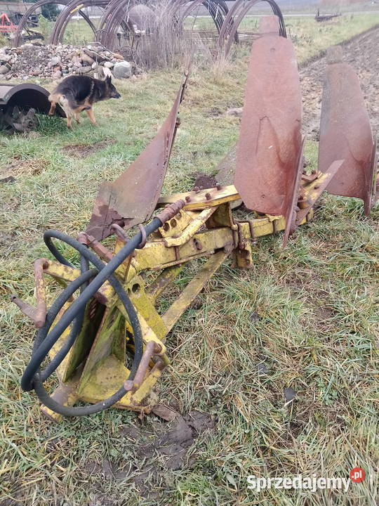 Pług obrotowy dwu skibowy