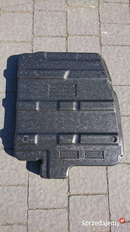 Mercedes E Klasa W213 pianka bagażnika styropian łódzkie Bełchatów