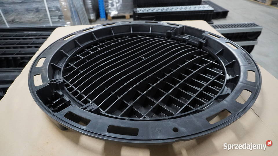 Właz ogrodowy zamykany studnia szambo PP Czarny Wrocław