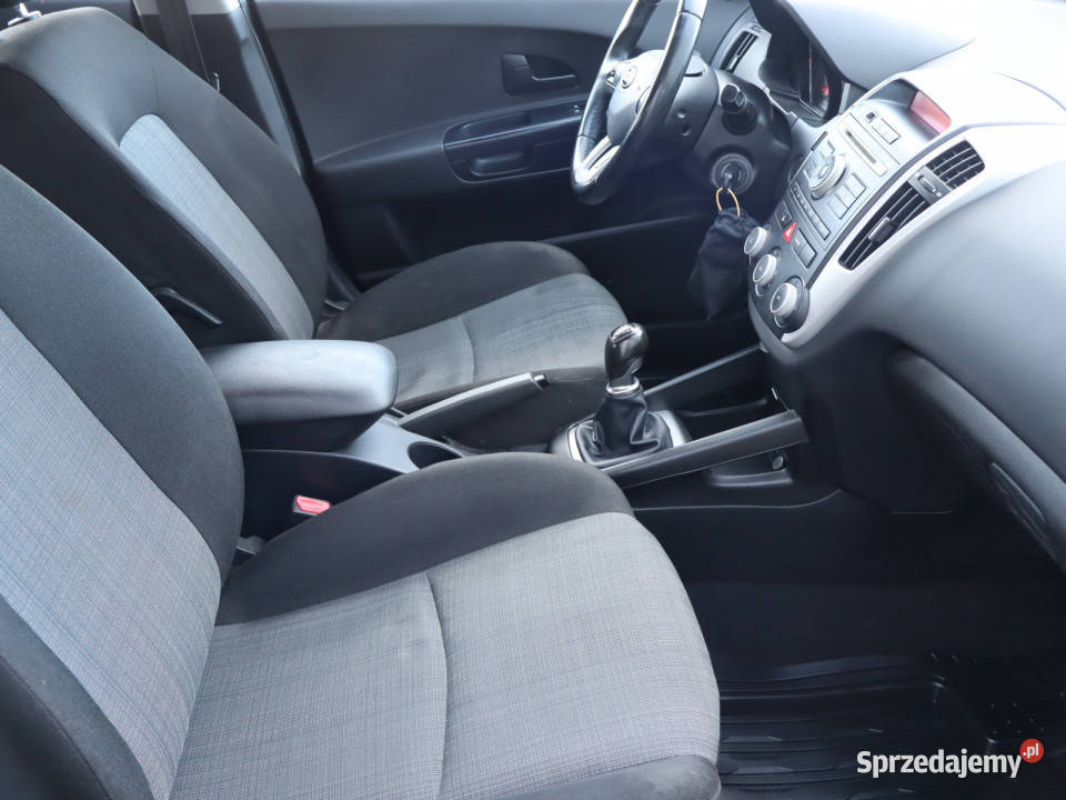 Kia Ceed 14 CVVT 212680km śląskie