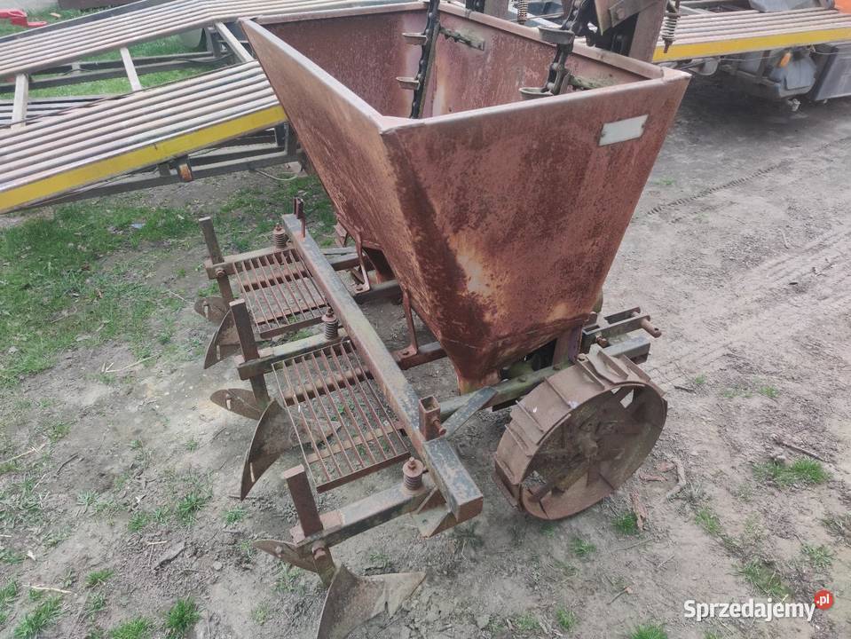 Sadzarka do ziemniaków automat Siewniki i sadzarki Wieluń