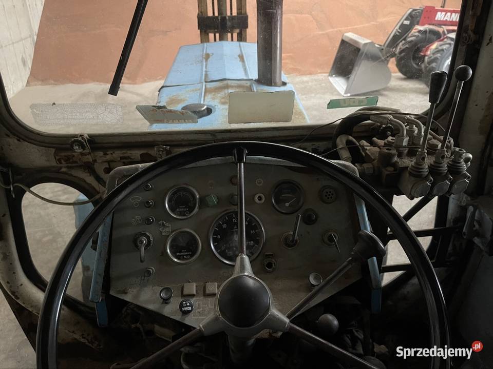 Fortschritt ZT 300 z przednim tuzem i widlakiem WOM 540/1000 obr. Wieluń