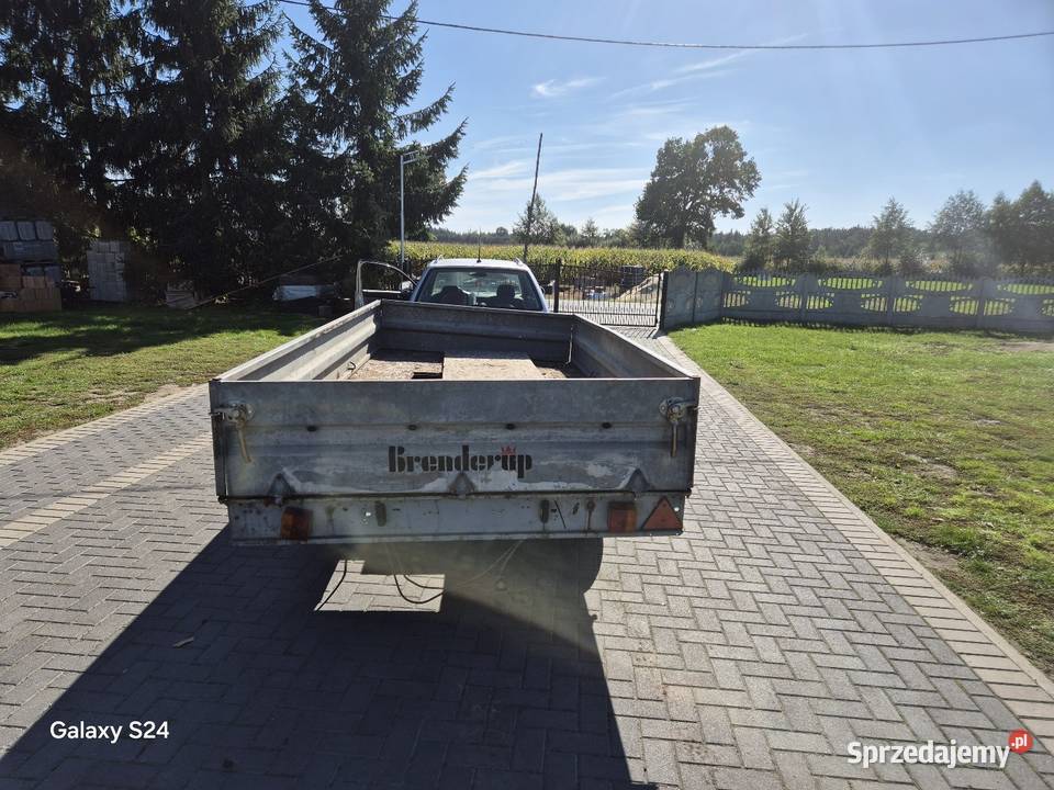 Przyczepka samochodowa platforma 35x16 Brenderup