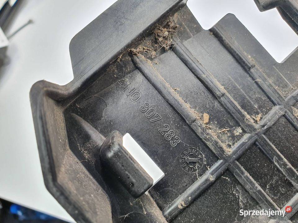 ŚLIZG ZDERZAKA AUDI A8 D5 4N 4N0807283