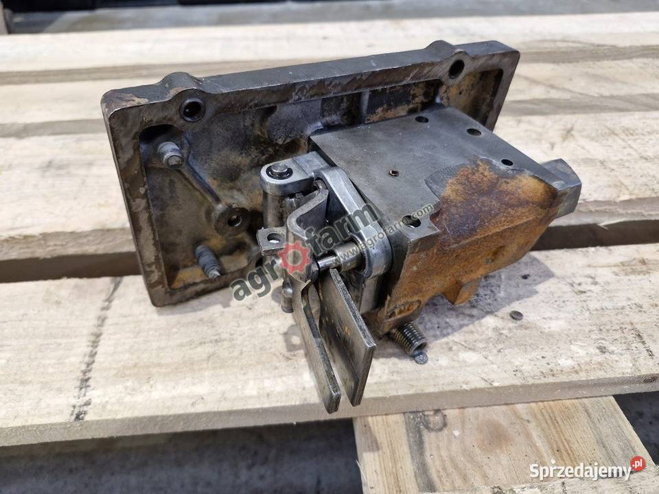 Zawór hydrauliczny Renault Axos Celtis Ceres Byków