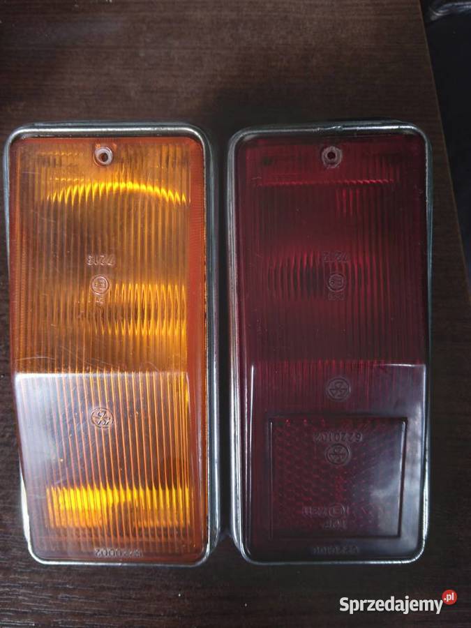 Lampa tylna 125p obudowa włoska stary typ Banino sprzedam