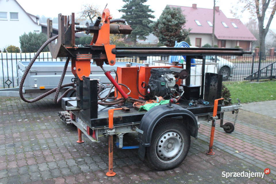 Wiertnica do studni WEBEN 2021 na przyczepce do