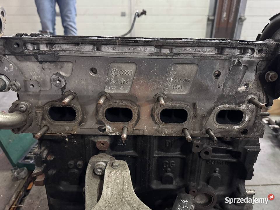 Głowica 03L103373J Audi a4 b8 cjc