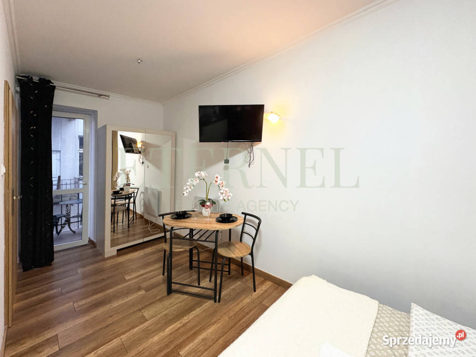 AirbnbBooking inwestycyjna kawalerka w centrum Piętro 1