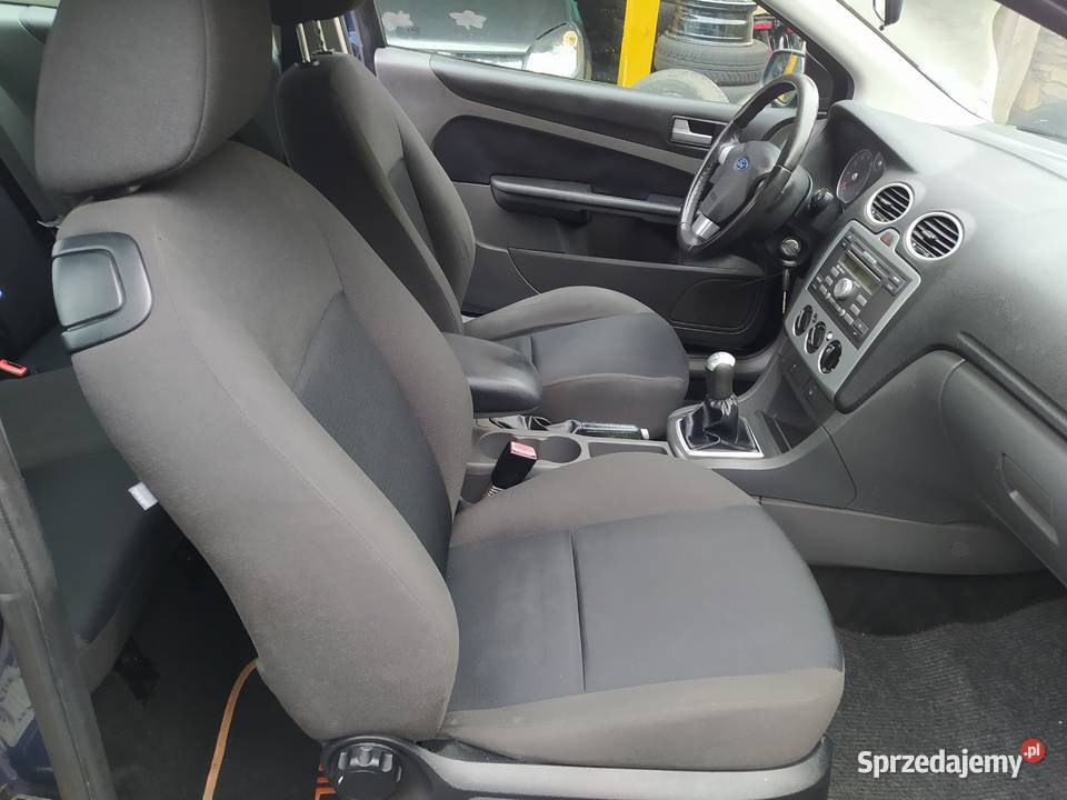 Ford Focus 16 benzyna 2006r 3 drzwi