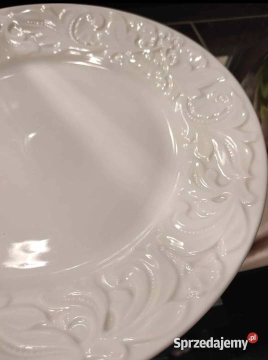 Porcelana Bogucice z lat 50tych
Szlachetna biała