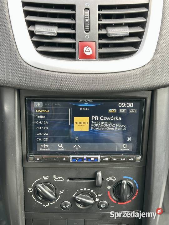 Radio Alpine ILX705D z CarPlayAndroid Auto i DAB