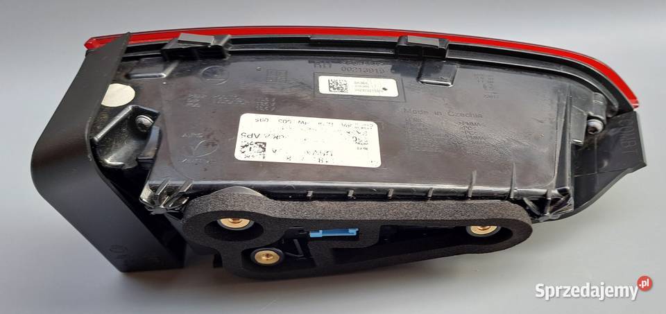 Lampa Tylna Prawa Wewnętrzna Skoda Octavia IV Mielęcin