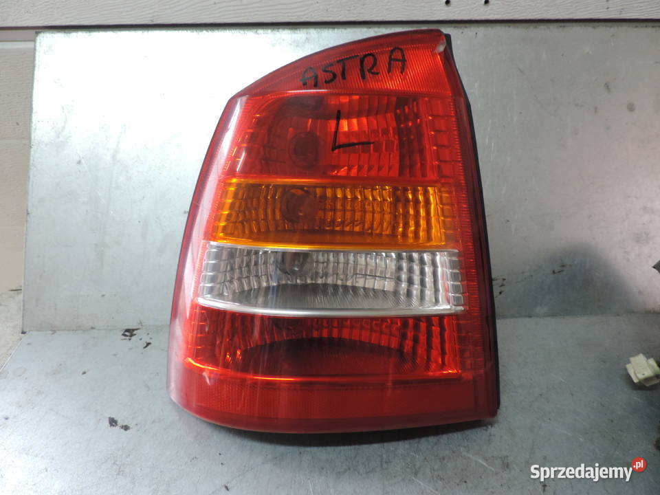 LAMPA TYŁ LEWA OPEL ASTRA II G 2 SEDAN