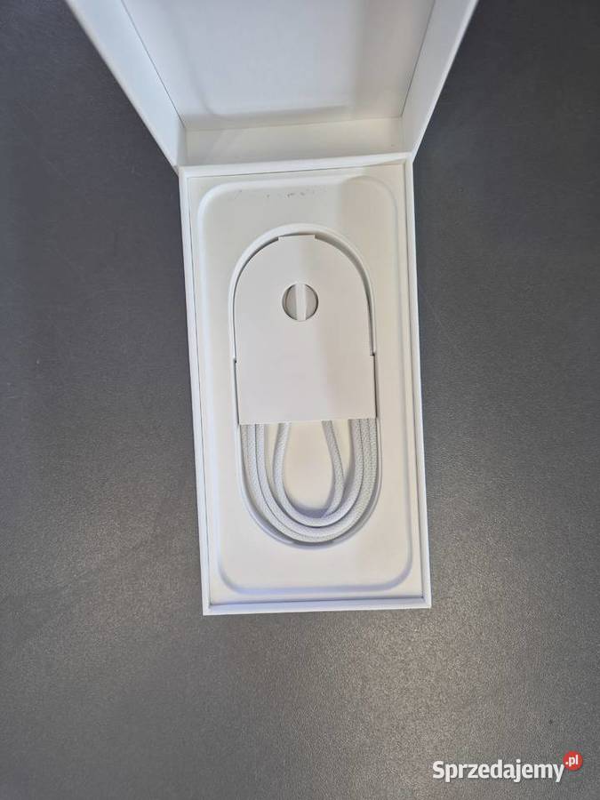 Syndyk sprzeda Iphone Pro 256 GB Silver Czymanowo