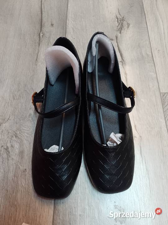 40 Czarne baleriny wieczorowe z zapięciem Kraków