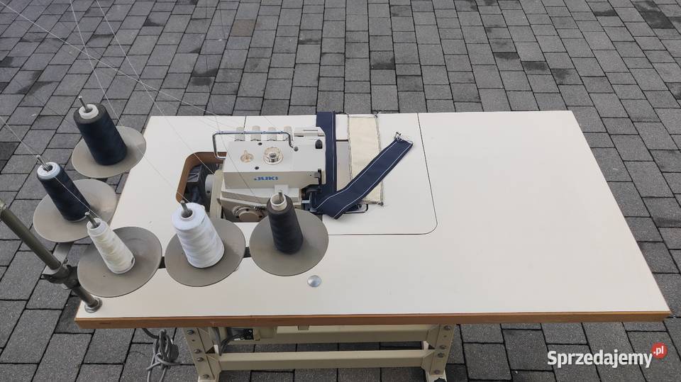 Maszyna krawiecka owerlok juki Podrzecze