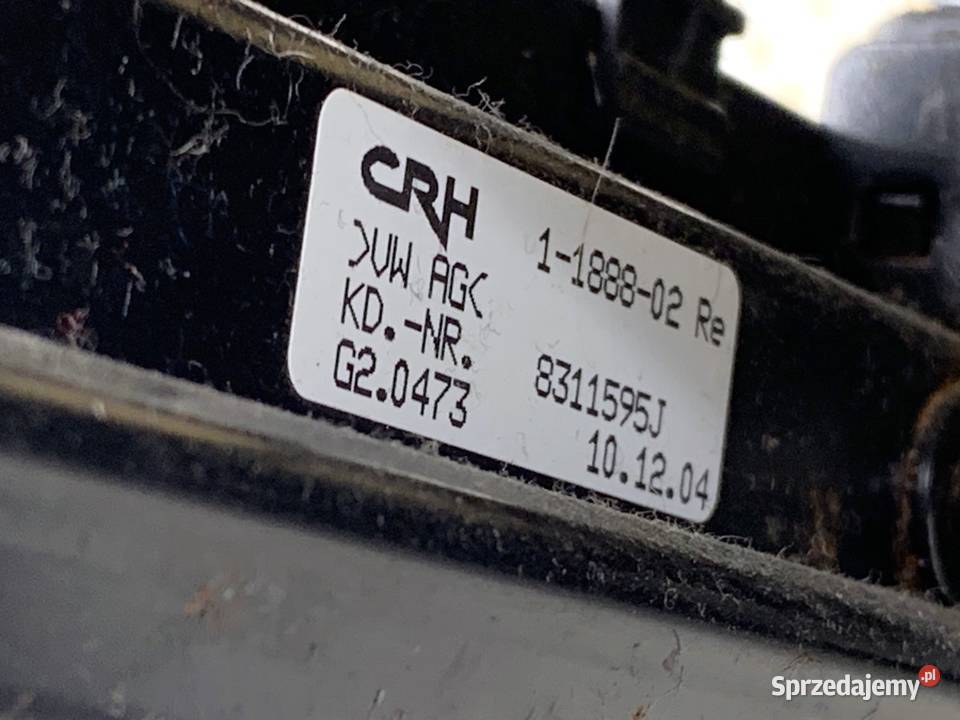 FOTEL PRAWY PRZÓD VW TOURAN Minivan 0310