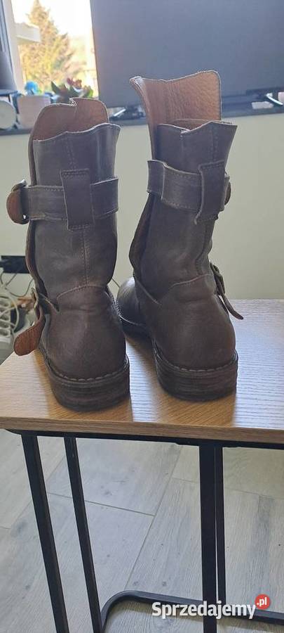 Damskie buty całe że skóry Włoskie znane firmy