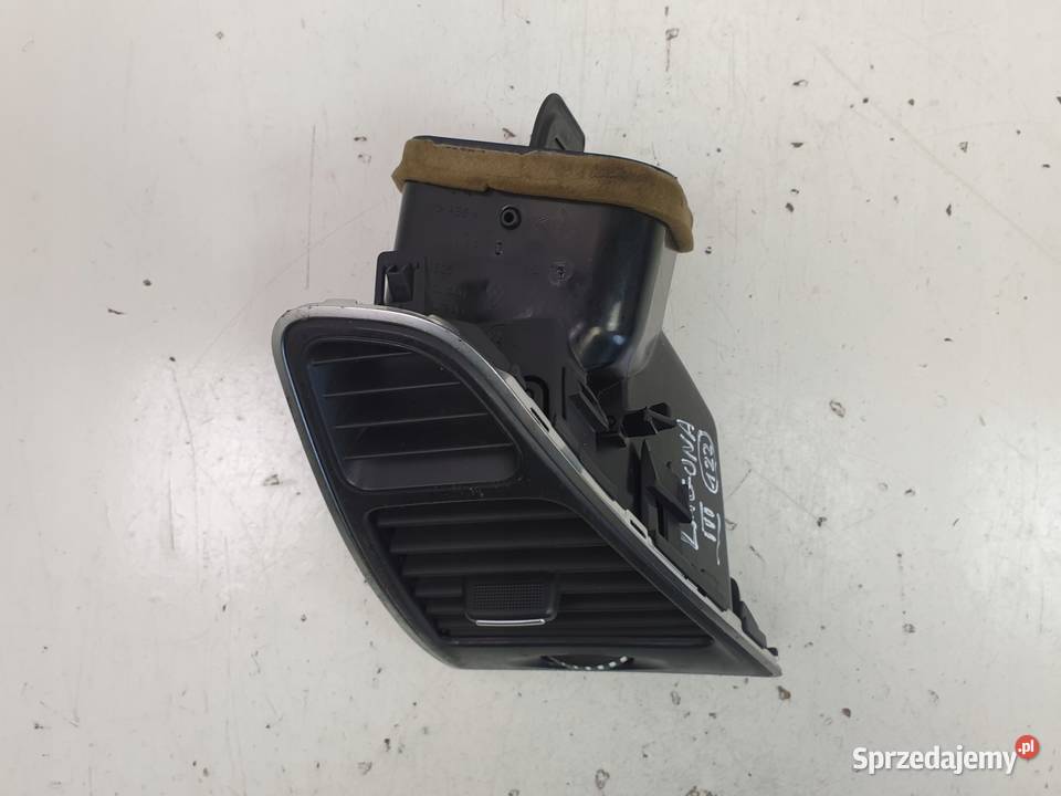 Renault Laguna III KRATKA NAWIEWU lewy PRZÓD Rudka