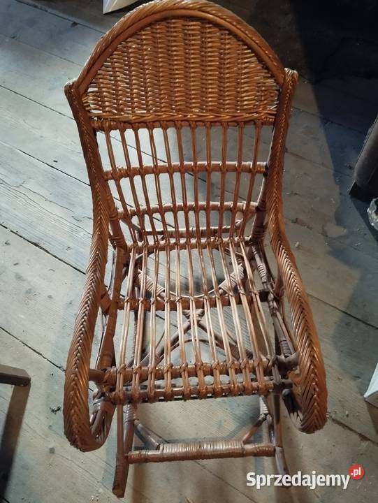 Fotelik bujany z wikliny Bogatynia sprzedam