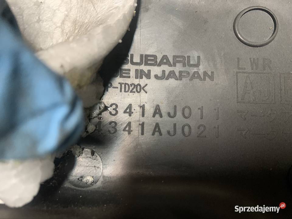 Osłona dolna kolumny kierowniczej Subaru legacy Osłony i zaślepki Szczecin