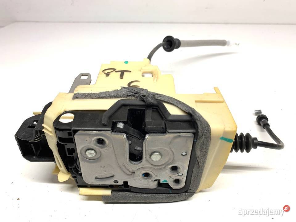 ZAMEK DRZWI PRAWY TYŁ VOLVO XC60 II SUV V048227 osobowe sprzedam