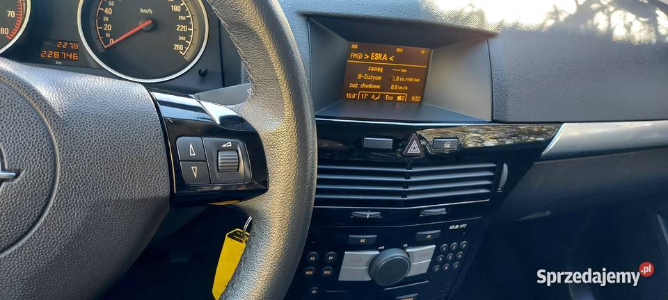 Opel Astra Edition 18 Benzyna 140 Bi Xenon Dzierżoniów