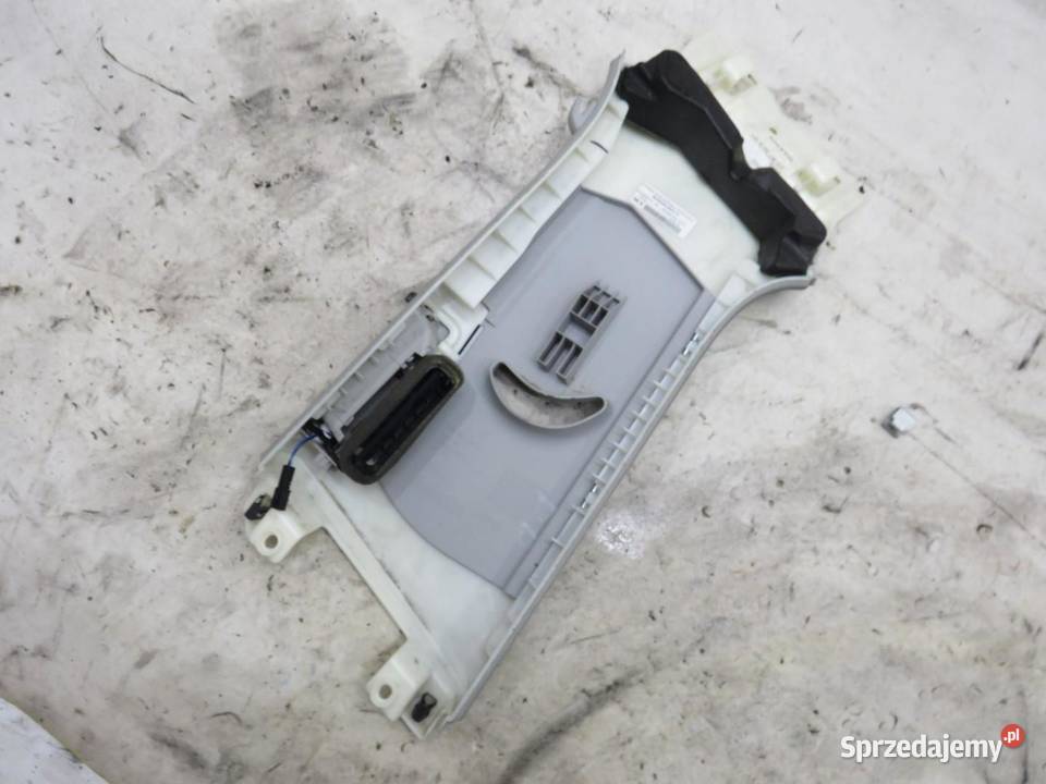 OSŁONA SŁUPKA PRAWA AUDI A8 D4 4H0867240B