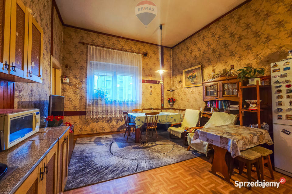 90 m 4 pokoje Piotrkowska parking cegła łódzkie Łódź