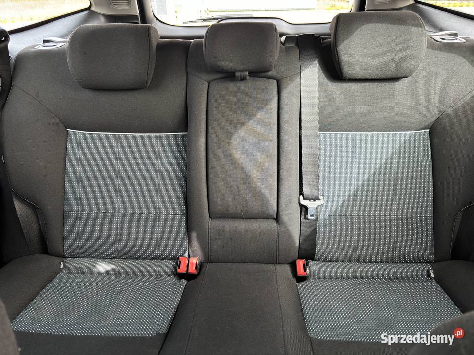 Ford Mondeo MK4 Kombi 20 TDCi stan bogato bluetooth