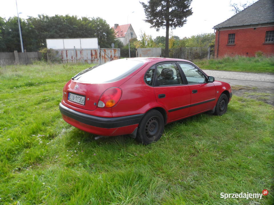 toyota corolla 14 liftbeck 2000r Legnica