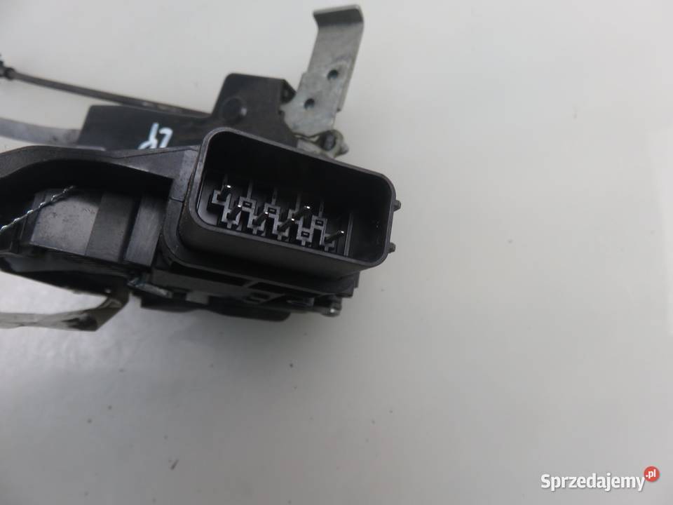 ZAMEK LEWY PRZEDNI FORD S I WA6 6M2AR1813EA