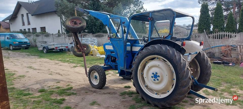 Ford 4000 tur ładowacz wspomaganie zarejstrowany śląskie Jaworzno