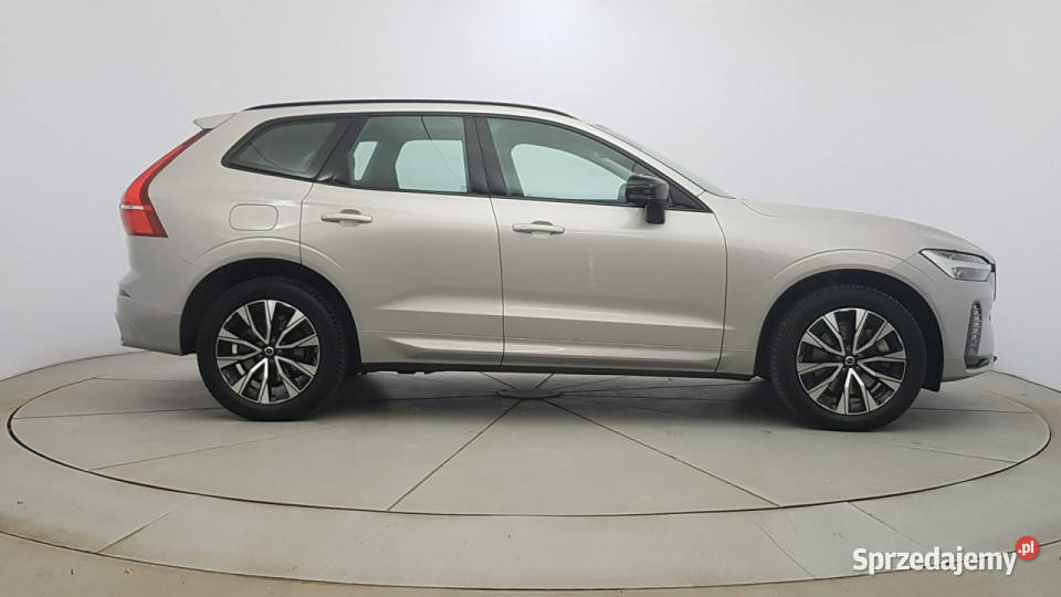 Volvo XC 60 B4 D AWD Plus Dark Z Polskiego napęd 4x4 Warszawa sprzedam