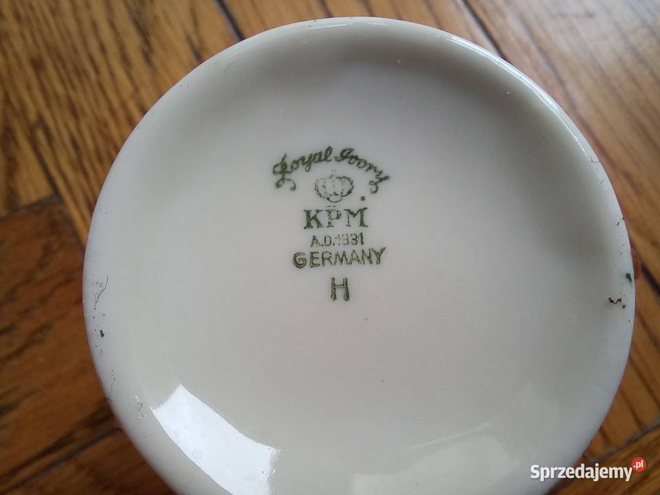 porcelana śliczny mini kubeczek KPM Germany Piastów