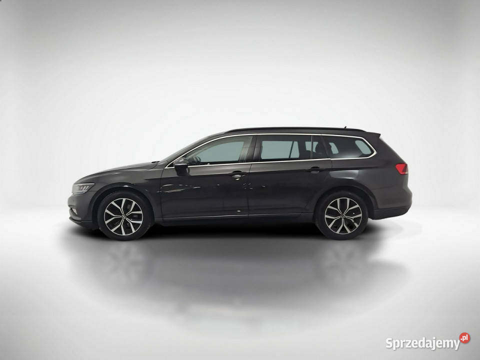 Volkswagen Passat Variant 15 TSI EVO Business srebrny