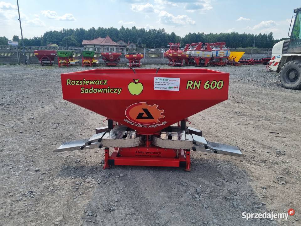 Rozsiewacz Nawozów Kwasówka Ocynk 600L 800L Olsztynek sprzedam