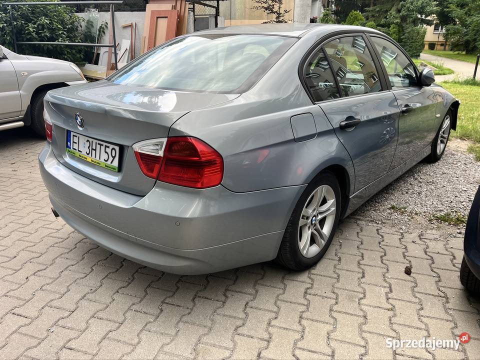 BMW e90 320i
