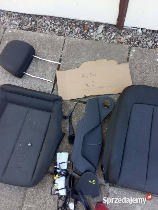 AUDI Q2 CZESCI FOTELA PRAWY osobowe Kobylnica