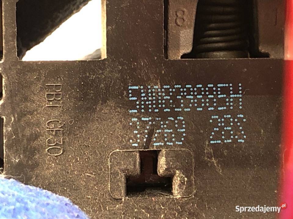 KLAMKA ZEWNĘTRZNA PRAWY TYŁ SEAT LEON III