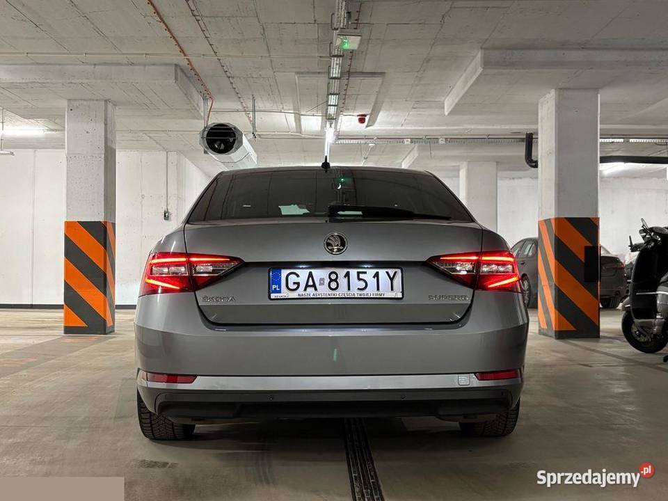 Skoda Superb 20 TSI 220 LK DSG 2016r pomorskie Gdynia
