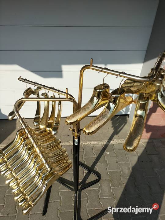 Wystawa sklepowa Gold